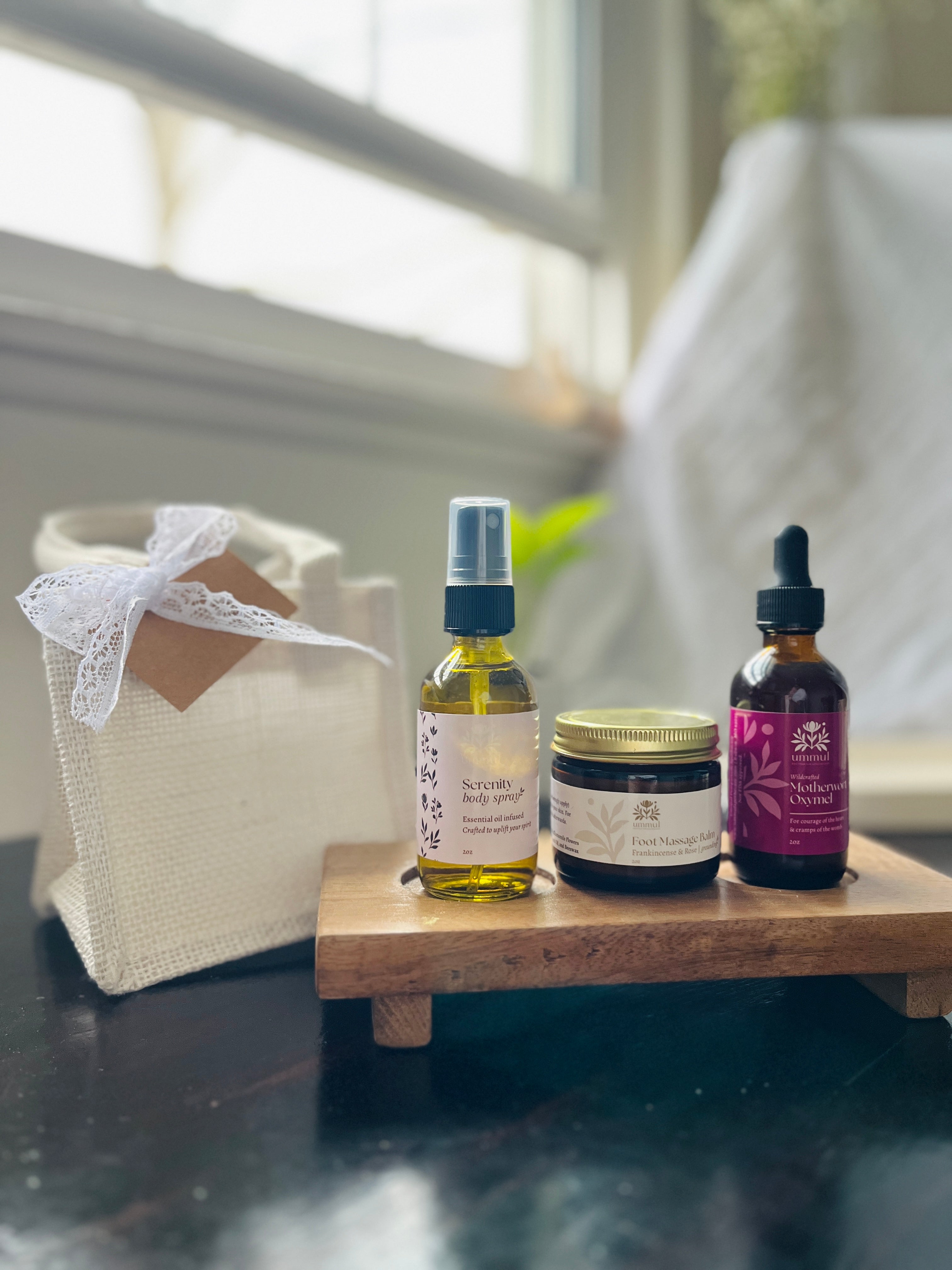 Postpartum & Menstrual Gift Set with Complementary Gift Bag